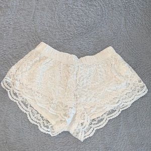 Lacy cream shorts